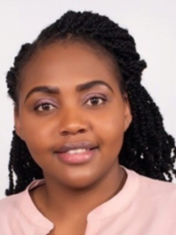  Regina  Mwangi