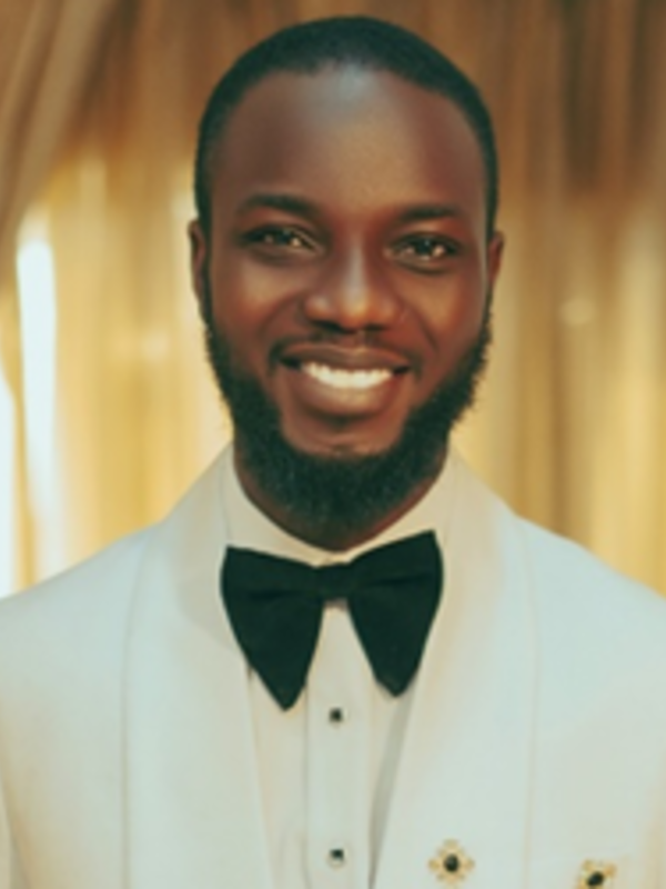  Oyeleke  Yinka